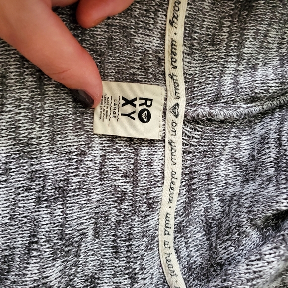 Roxy sweater - Picture 2 of 2